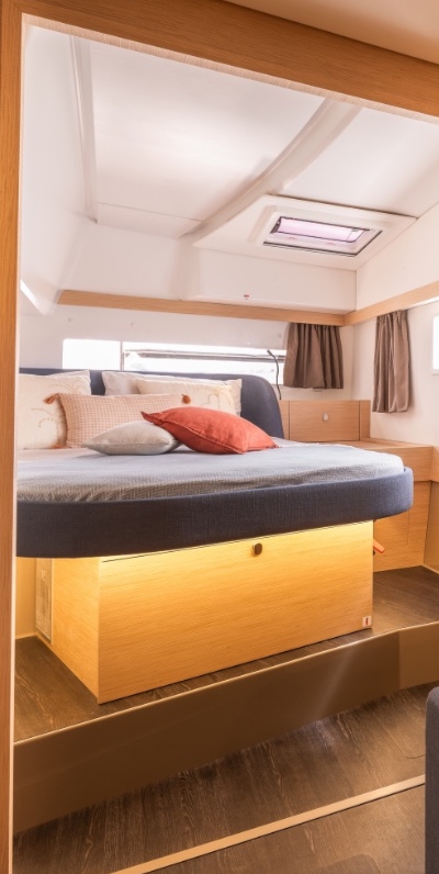 Fountaine Pajot New 41 catamaran