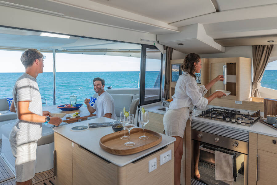 Fountaine Pajot 44, cruising catamaran