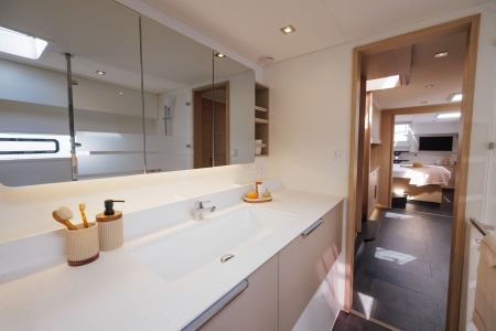 M.i Cats, Fountaine Pajot 48