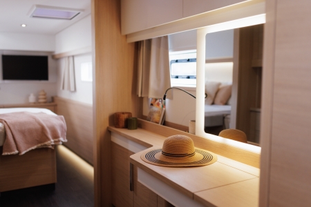 M.i Cats, Fountaine Pajot 48