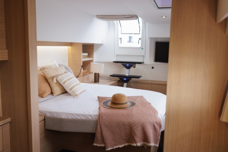 M.i Cats, Fountaine Pajot 48