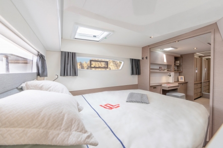 M.i Cats, Fountaine Pajot Elba 45, Interior