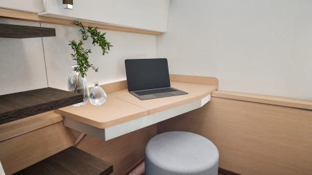 M.i Cats, FP 55, Interior