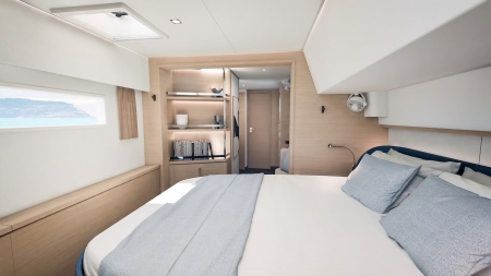 M.i Cats, FP 55, Interior