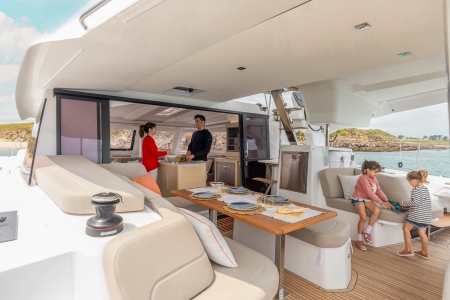 M.i Cats, Fountaine Pajot FP 41, Exterior