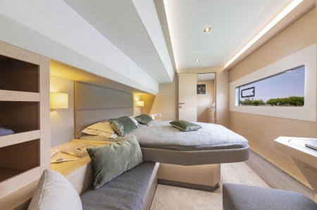 M.i Cats, Fountaine Pajot Motor Yachts, MY5 Interior