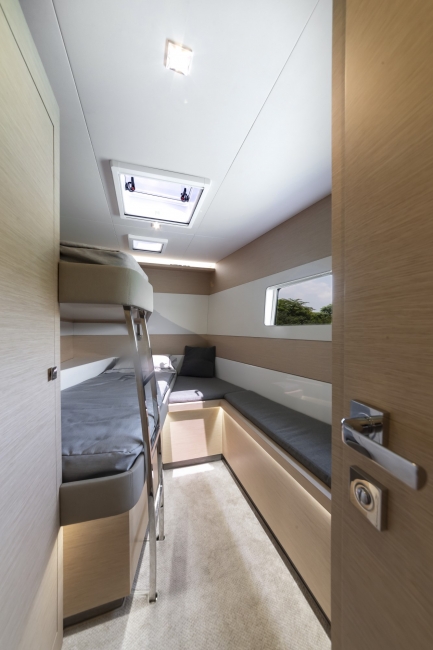 M.i Cats, Fountaine Pajot Motor Yachts, MY5 Interior