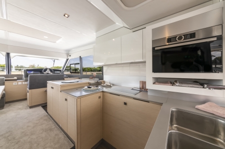 M.i Cats, Fountaine Pajot Motor Yachts, MY5 Interior