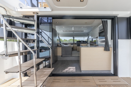 M.i Cats, Fountaine Pajot Motor Yachts, MY5 Interior