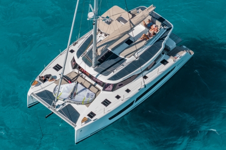 FP 44, Forward cockpit, Fountaine Pajot 44