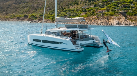 FP 44, Fountaine Pajot 44