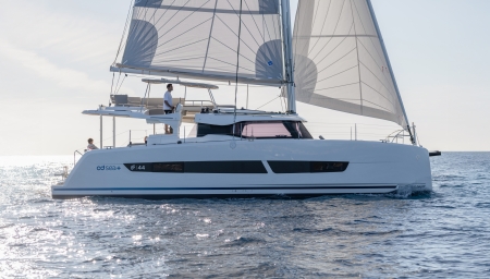 FP 44, Fountaine Pajot 44