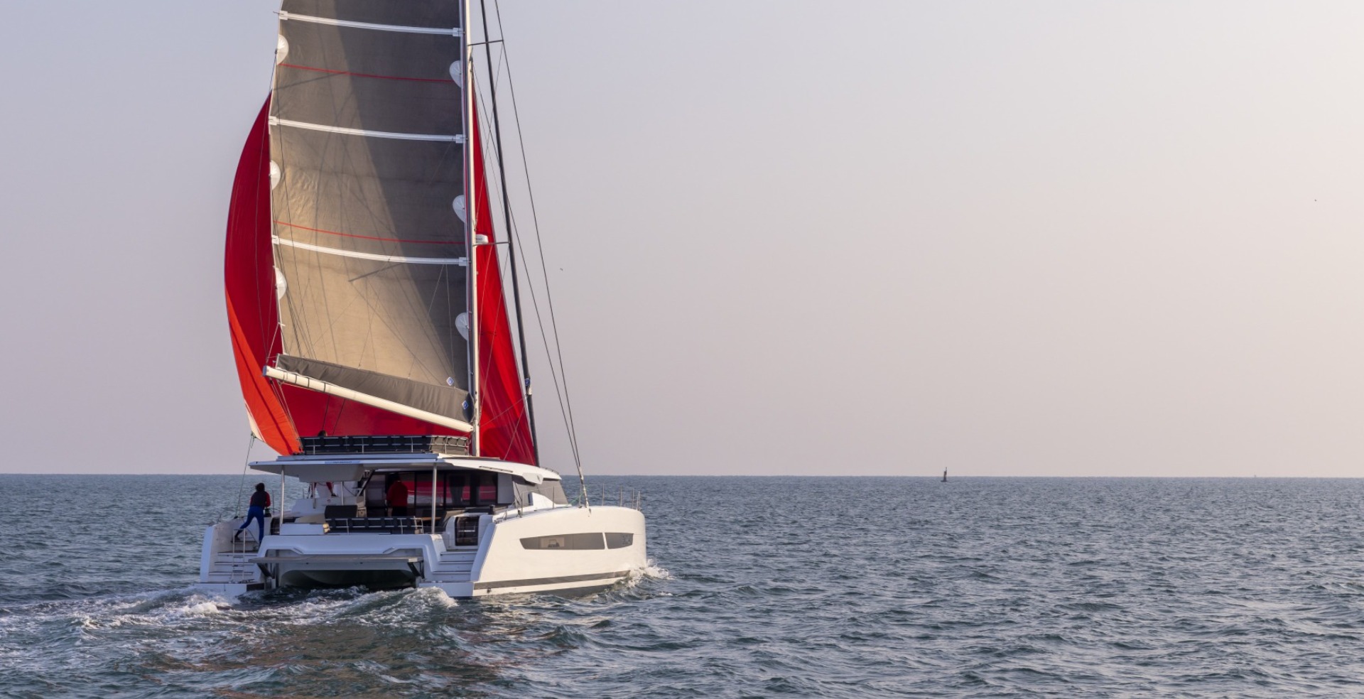 FOUNTAINE PAJOT AURA 51