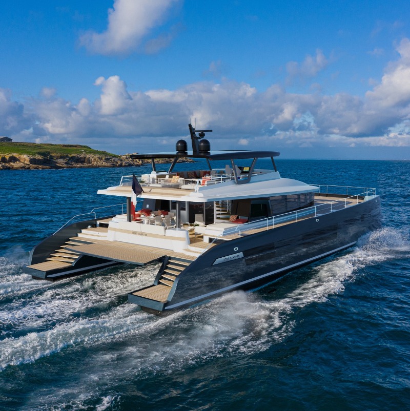Long Island 78 Power large flybridge