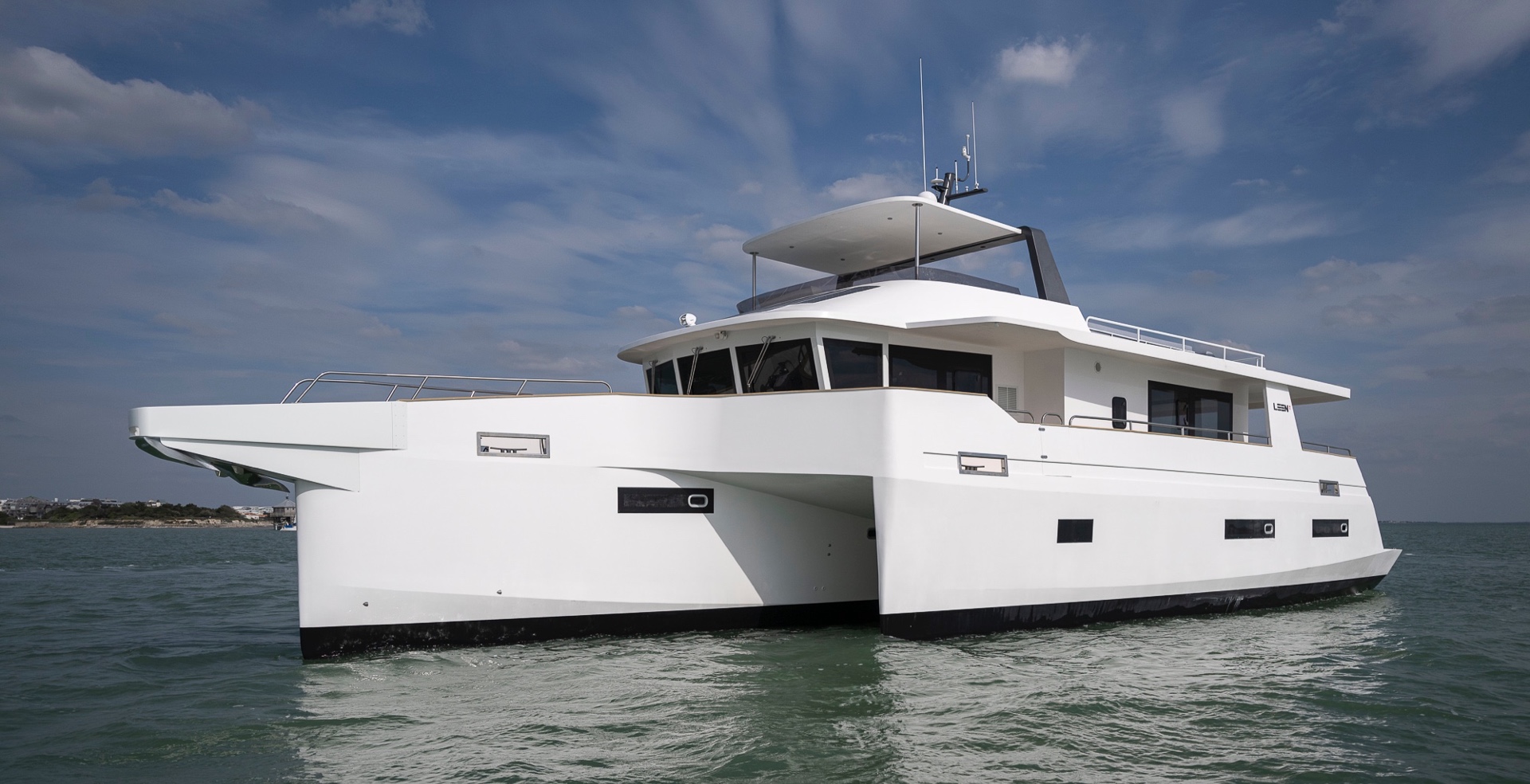 LEEN TRIMARAN MOTOR LEEN 72